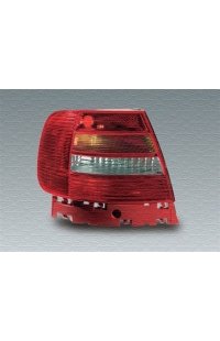 luce posteriore magneti marelli